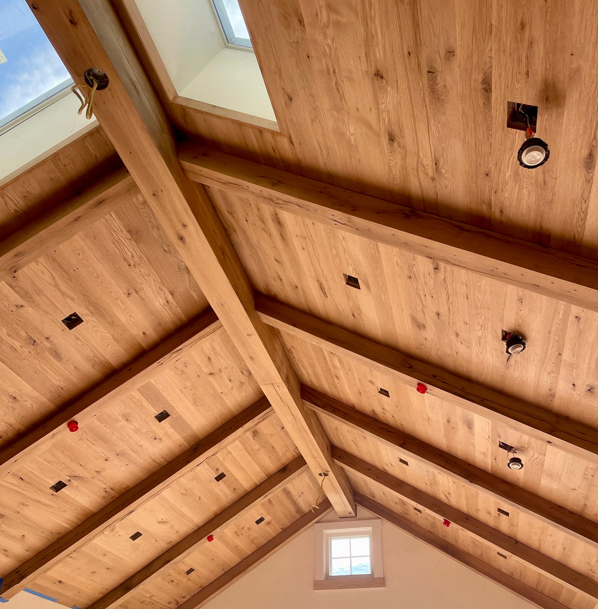 Reclaimed Box Beams | Refined "Old World Oak" – Reclaimed Wood Source